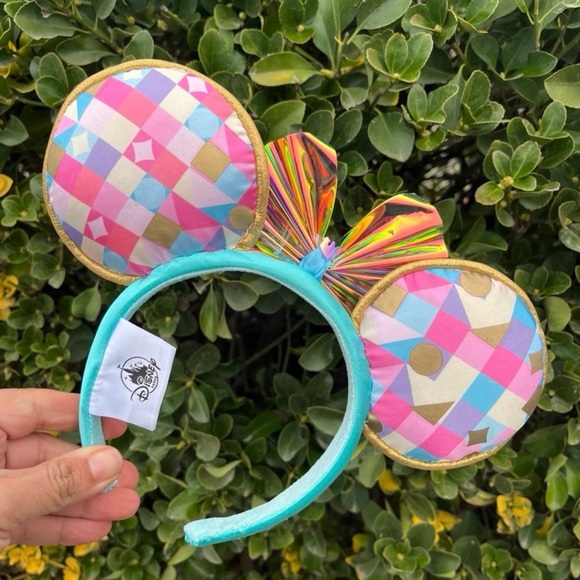 Disney Parks It’s a Small World Minnie Mouse Ears Bow Headband 2025 - Picture 2 of 10